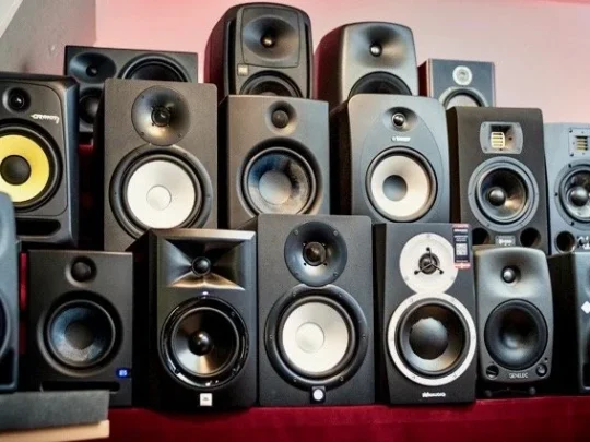 MONITORES ACTIVOS ESTUDIO
